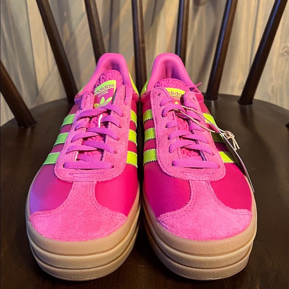 Adidas Gazelle Pink with Green Stripes - Picture 2 of 6